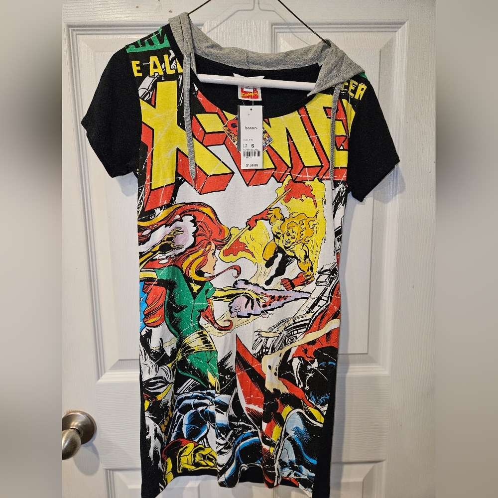 Marvel comics x men hooded graphic comic tee shirt size small nwt unisex